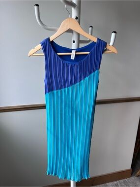 Blue and Teal Pleated Sleeveless Mini Dress